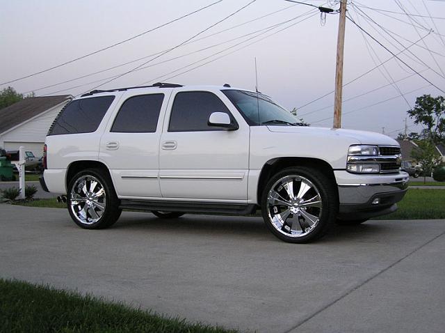 Z71 tahoe on 24s 